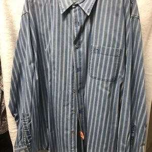 MENS XXL SHIRT - CROFT & BARROW-  LS (Item #9)